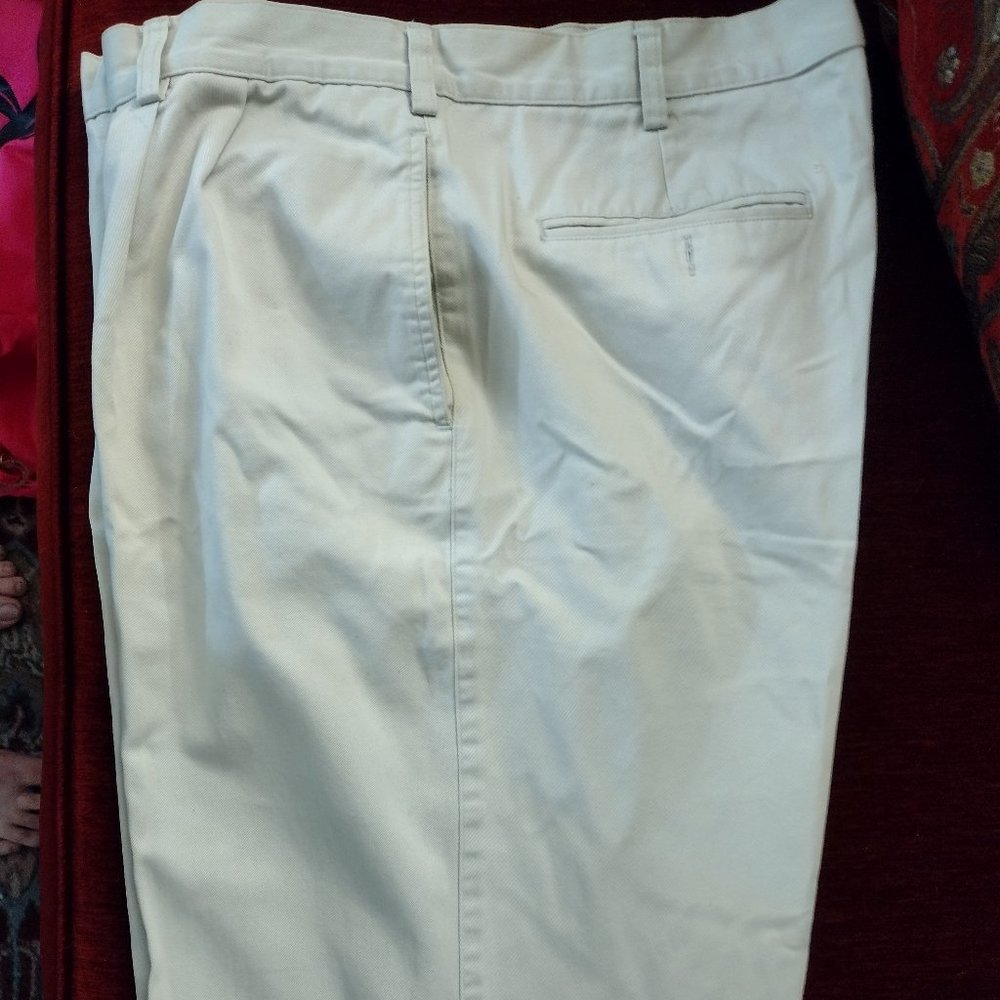 Old navy khakis size 38x30